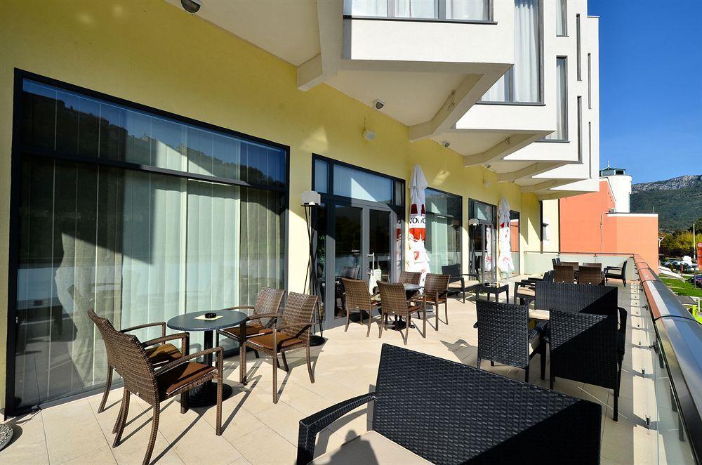 Hotel Fontana Buzet Exterior foto
