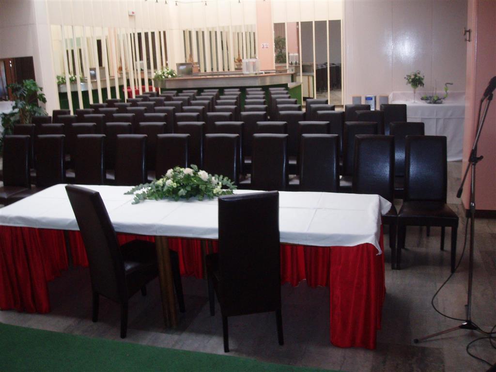 Hotel Fontana Buzet Instalações foto